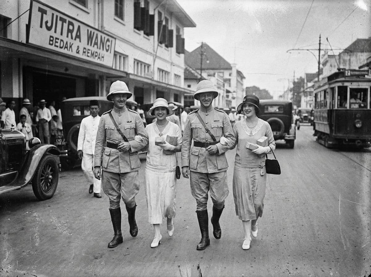Sejarah Sosial Bedak Wangi di Indonesia