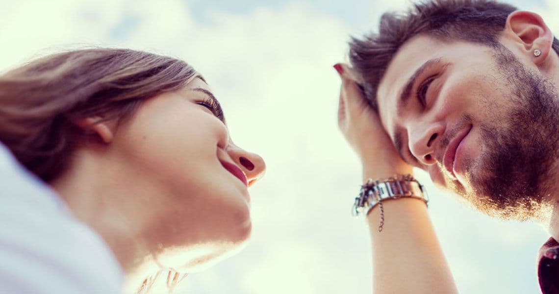 Ketahui 4 Manfaat Sentuhan untuk Hubungan Asmara yang Lebih Erat